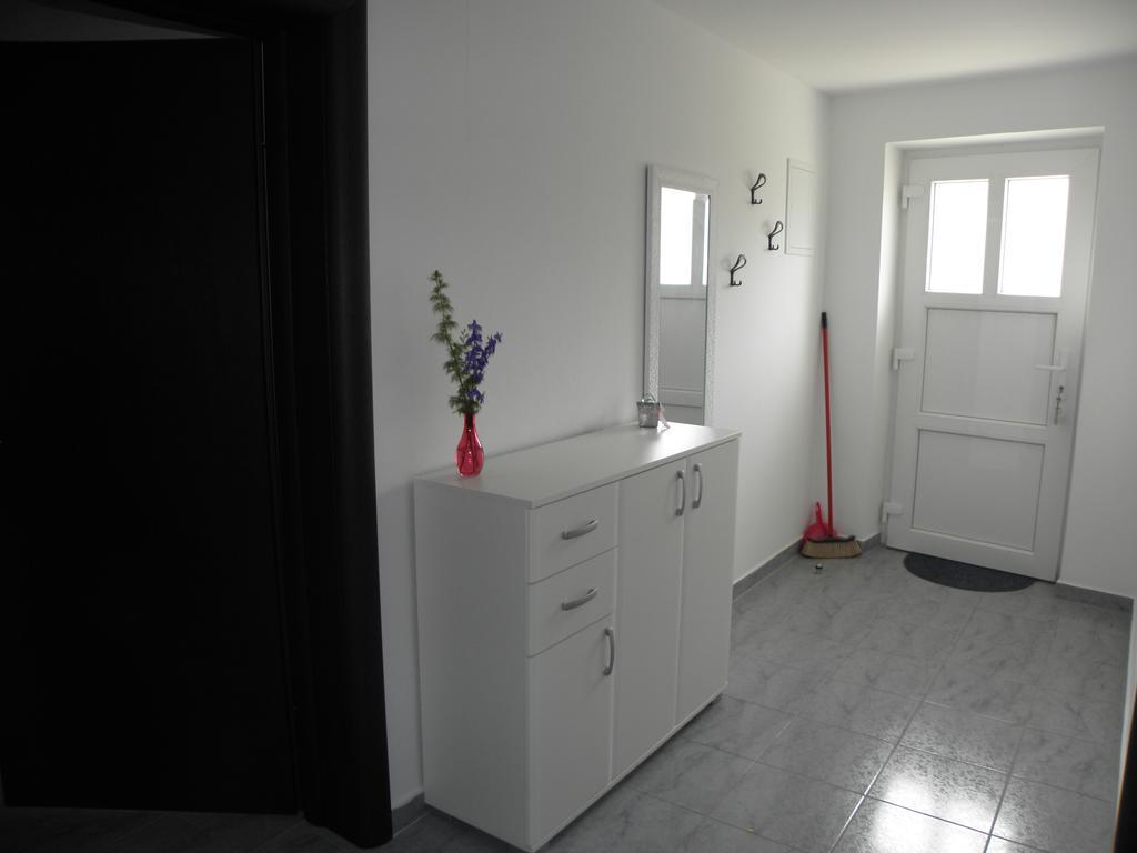 Apartment Jartic Betina  Kamer foto